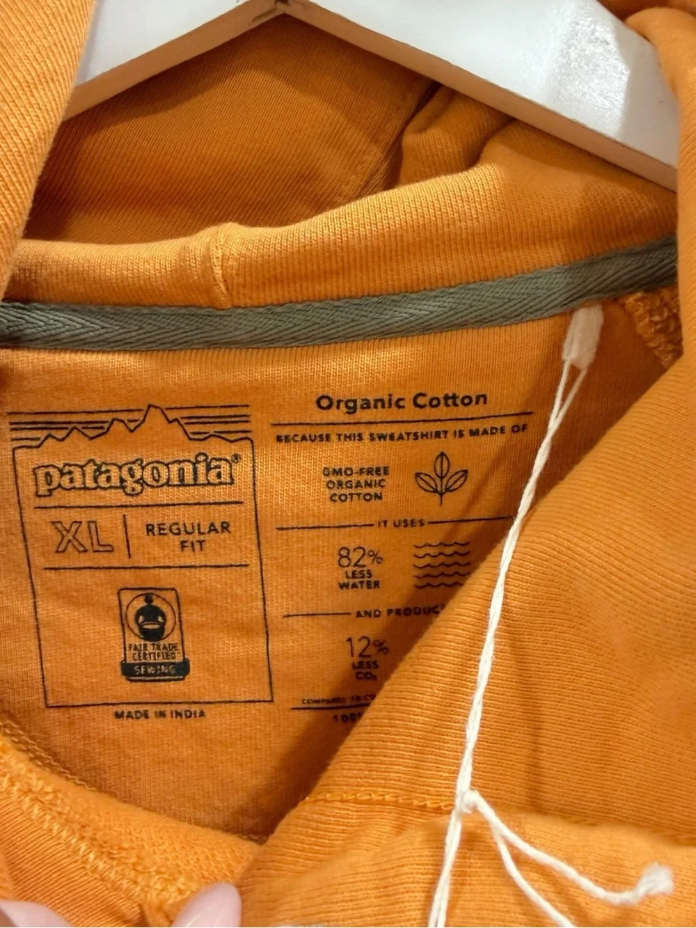 Patagonia Cloudberry Orange Pullover Back for Good Hoodie Wolf Graphic NWT Sz XL - Picture 5 of 14